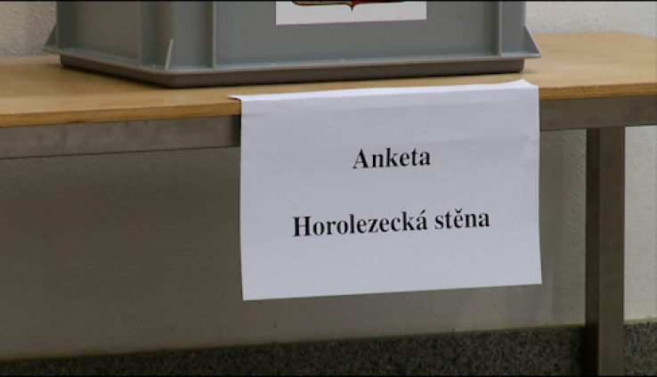 Novoměstští rozhodují o horolezecké stěně