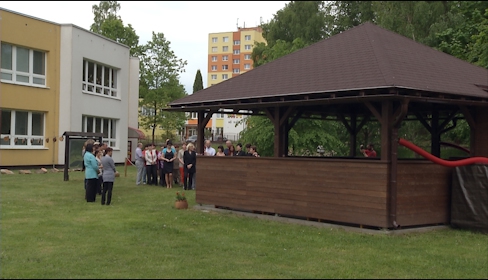 Nově upravené arboretum na ZŠ Palachova ve Žďáře