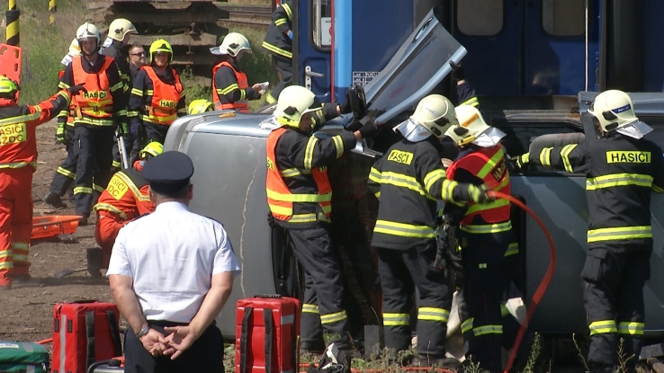 Simulované železniční neštěstí v Sázavě prověřilo složky IZS