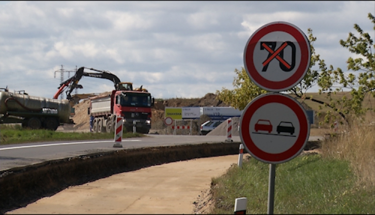 Stavba obchvatu zbrzdí řidiče, hotovo bude v říjnu