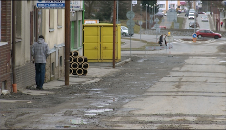 Petice obyvatel Smetanovy ulice. Nelíbí se jim hluk a smog z dopravy